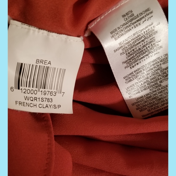 BCBGMAXAZRIA Loose Fitting Blouse - Picture 6 of 8